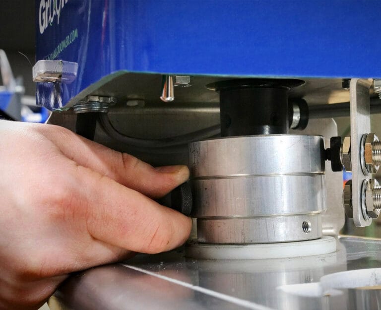 Adjustable roller arc closeup
